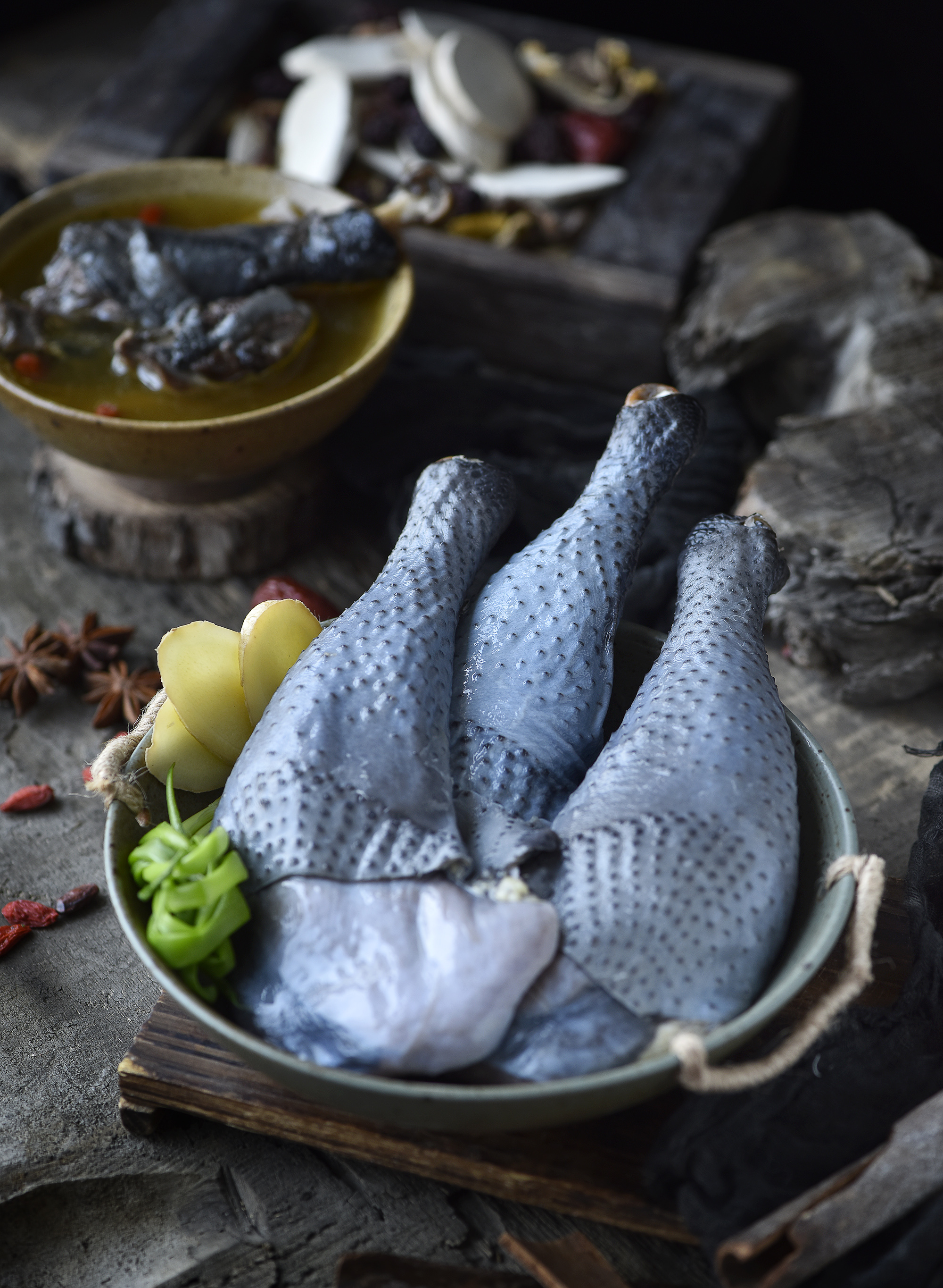 鸡腿- 陕西|略阳乌鸡苗-乌鸡蛋-龙佳农业科技发展有限公司